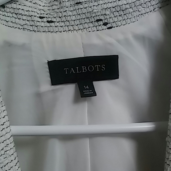 Suit - Picture 3 of 6